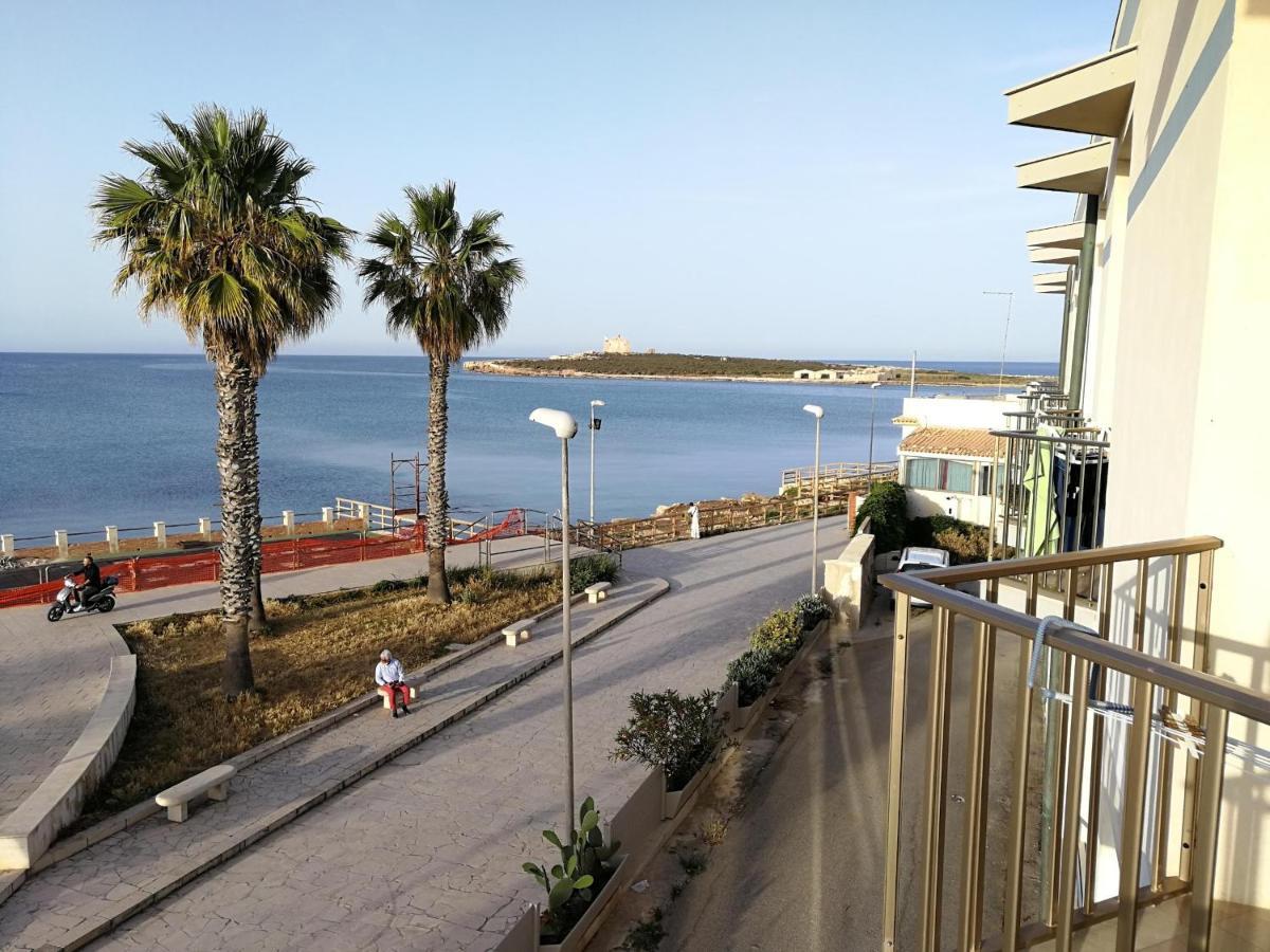 Hotel Vittorio Portopalo Di Capo Passero Kültér fotó