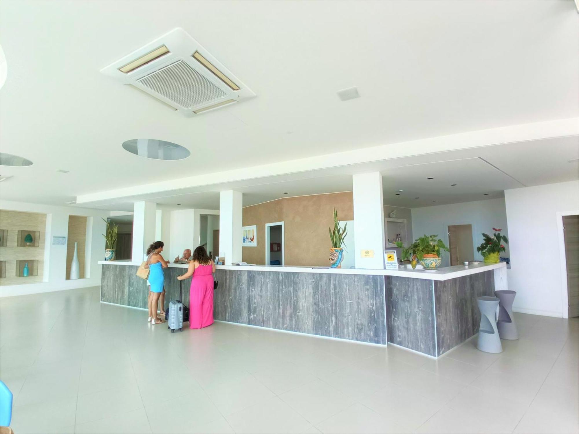 Hotel Vittorio Portopalo Di Capo Passero Kültér fotó